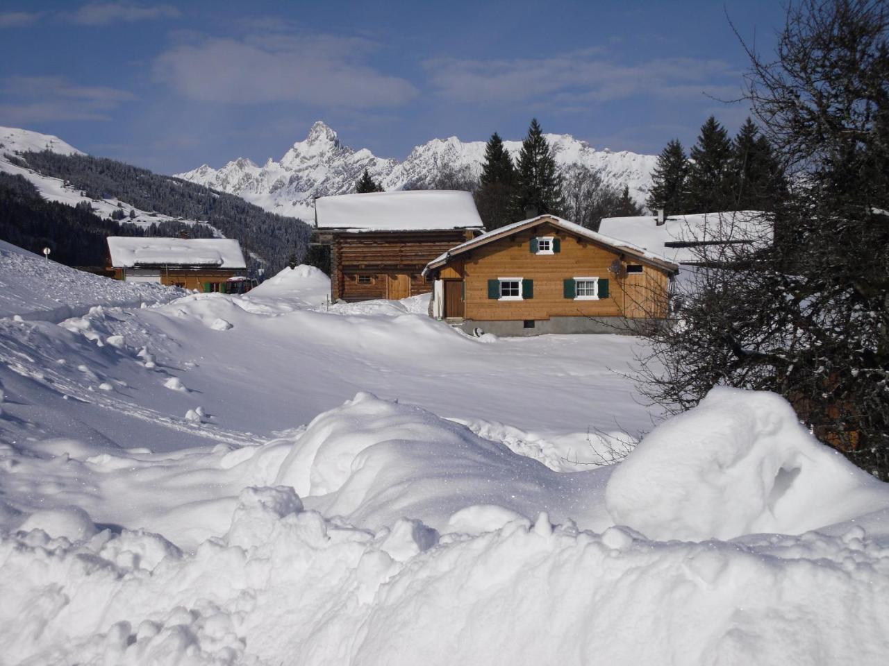 Maisaess Lifinarblick Villa Schruns Esterno foto