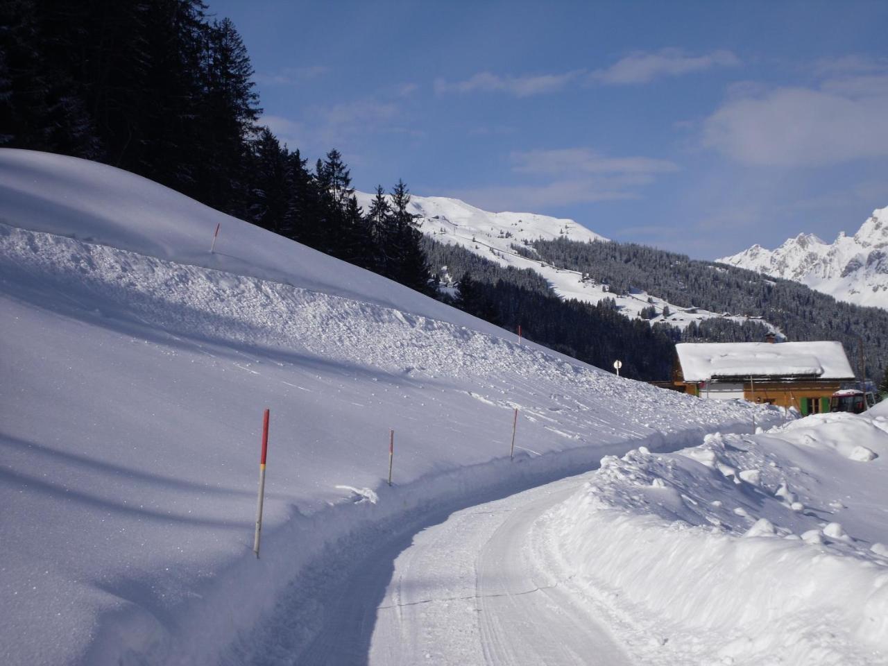 Maisaess Lifinarblick Villa Schruns Esterno foto