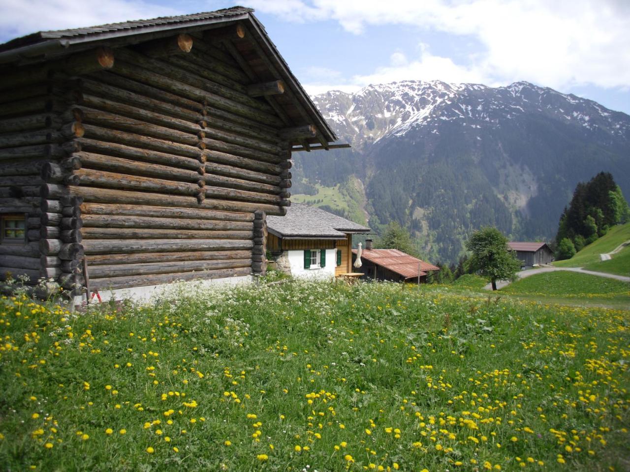 Maisaess Lifinarblick Villa Schruns Esterno foto